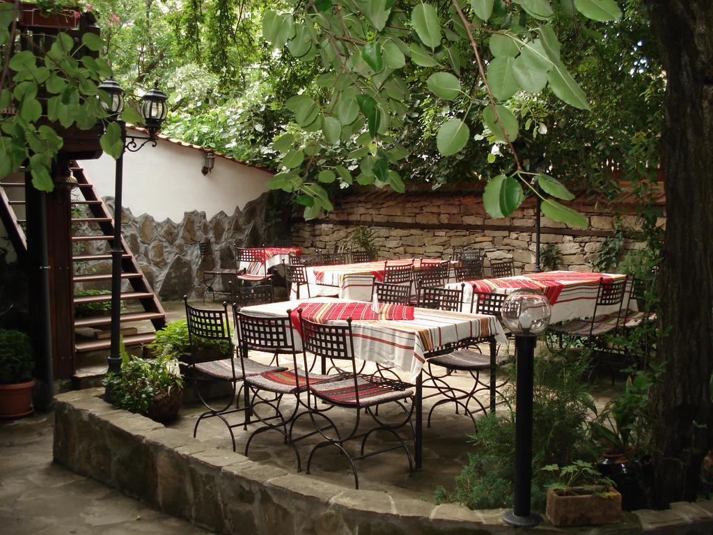 Oazis Family Hotel Lovech Exterior foto