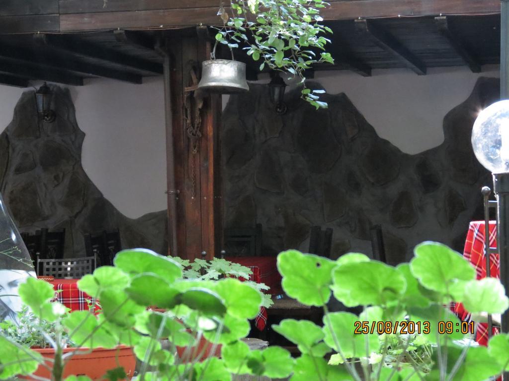 Oazis Family Hotel Lovech Exterior foto