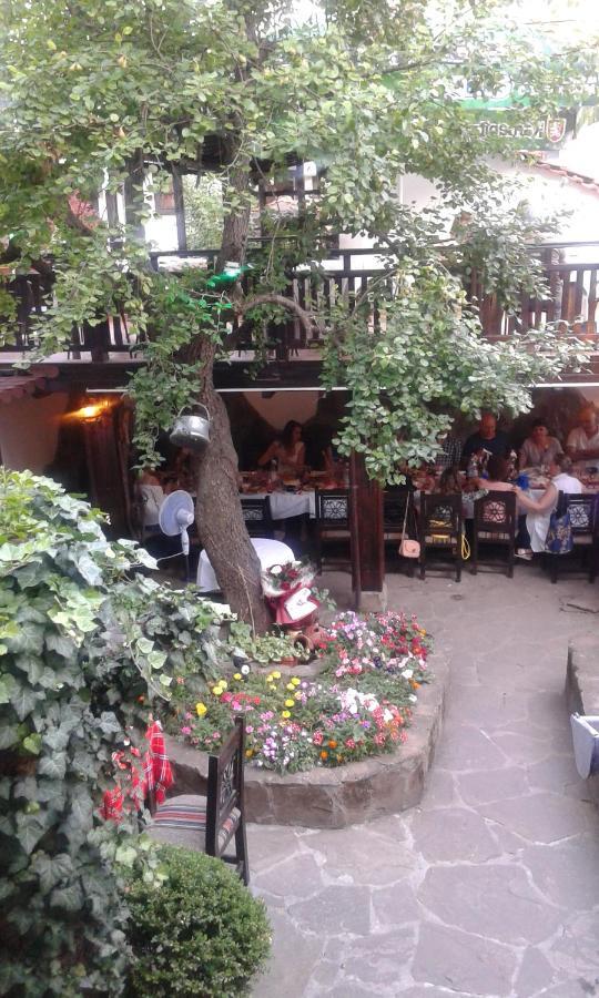 Oazis Family Hotel Lovech Exterior foto