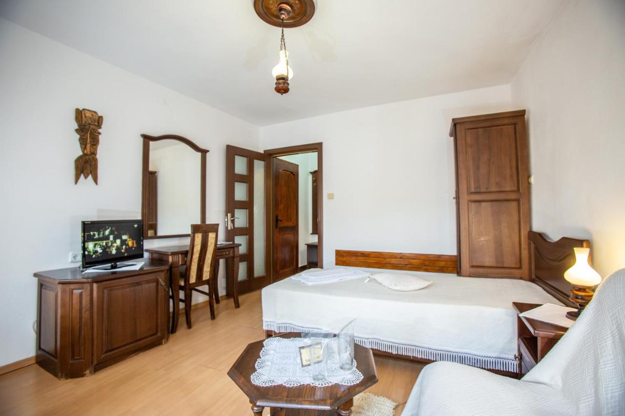 Oazis Family Hotel Lovech Exterior foto