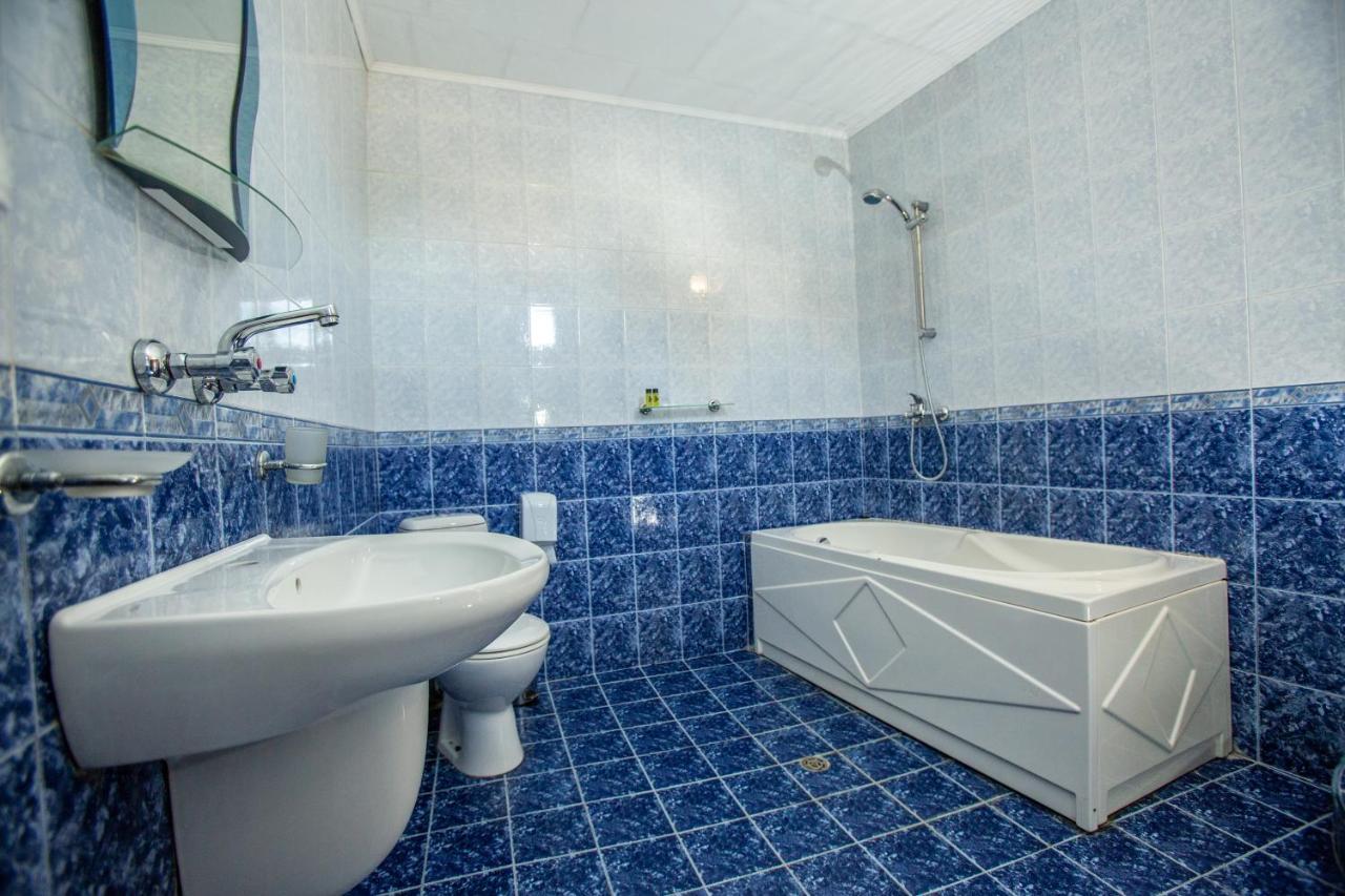 Oazis Family Hotel Lovech Exterior foto