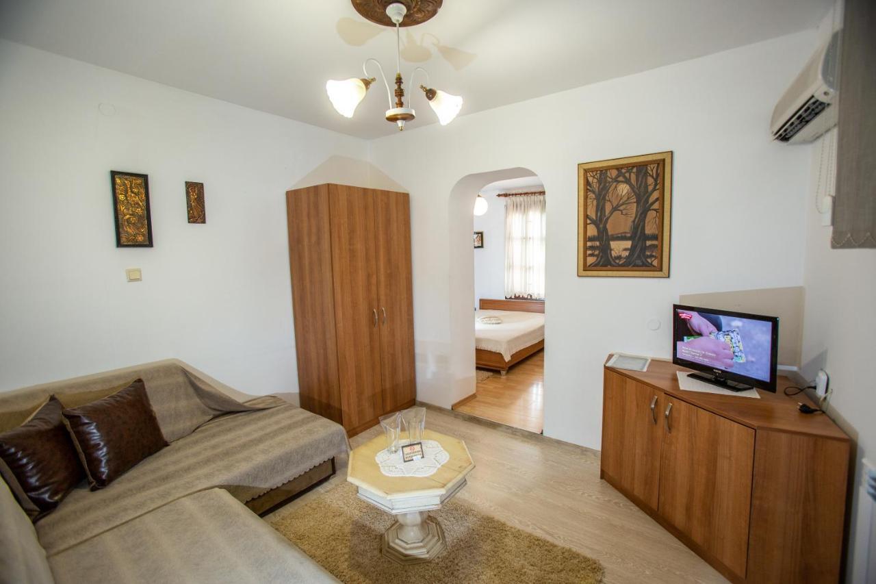 Oazis Family Hotel Lovech Exterior foto