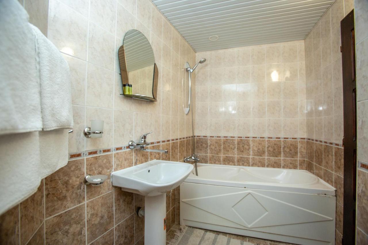 Oazis Family Hotel Lovech Exterior foto