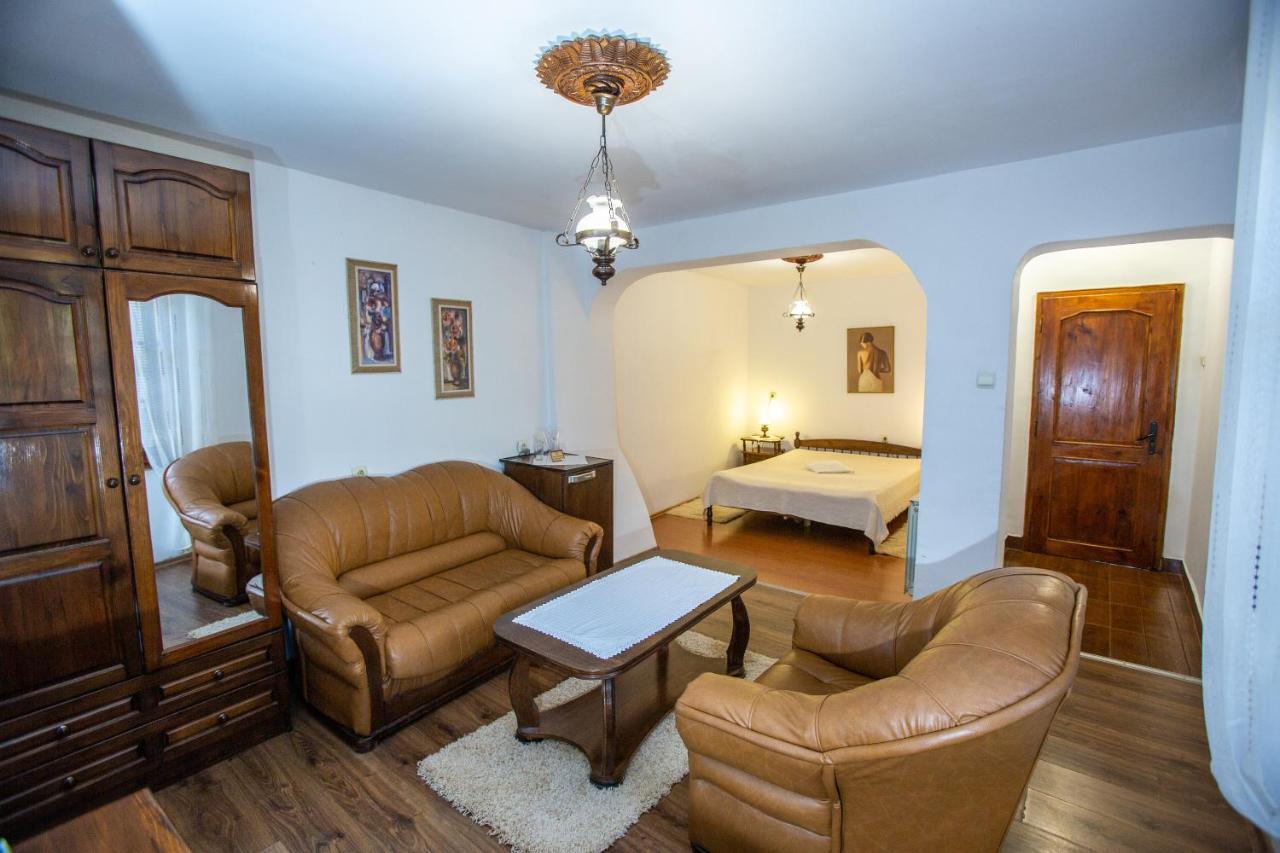 Oazis Family Hotel Lovech Exterior foto